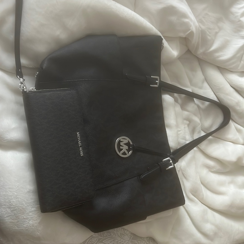 Michael kors purse and wallet